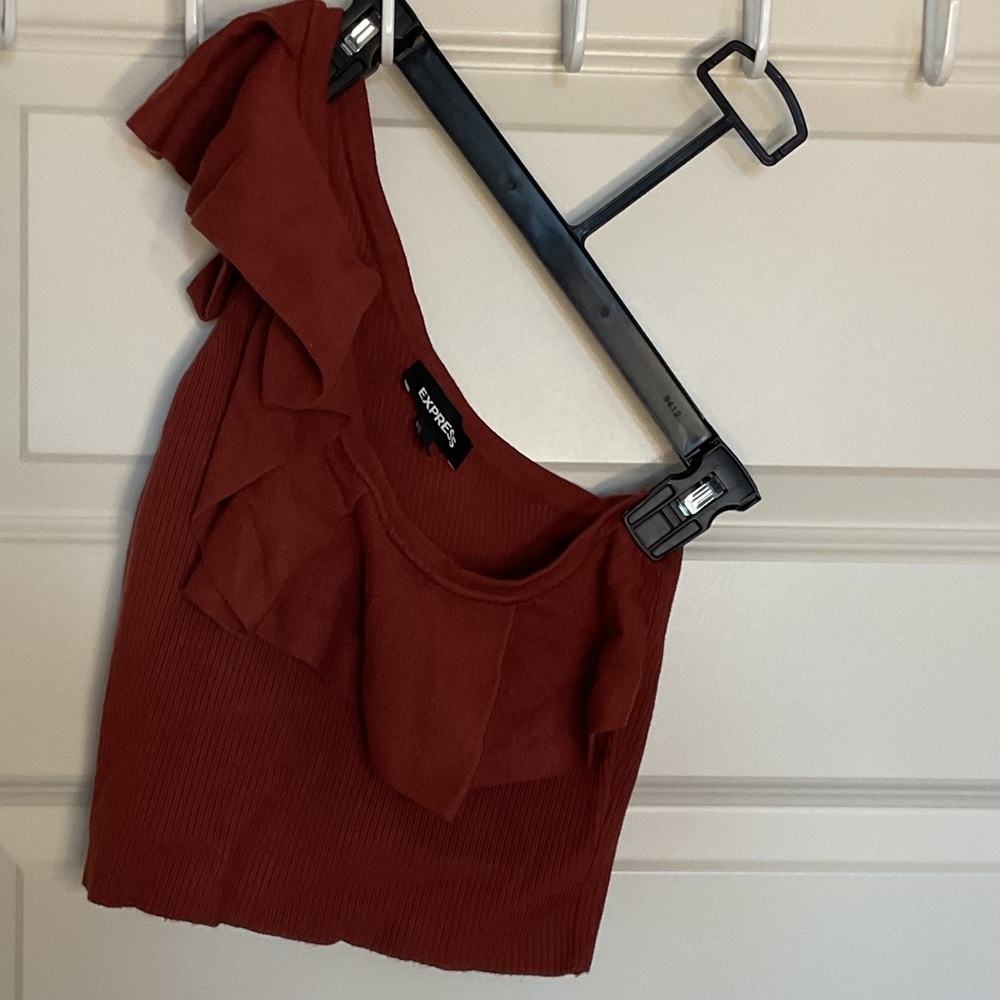 Express Brick Red Ruffled One-Shoulder Top Size M - Picture 3 of 8